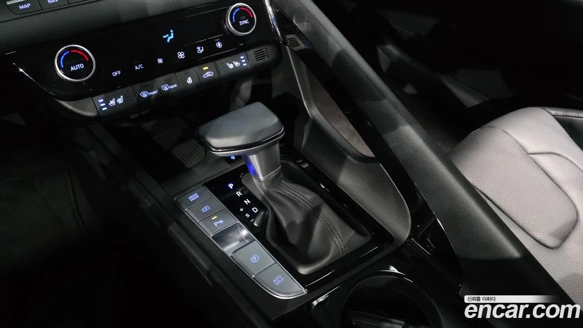 Hyundai AVANTE — фото 3