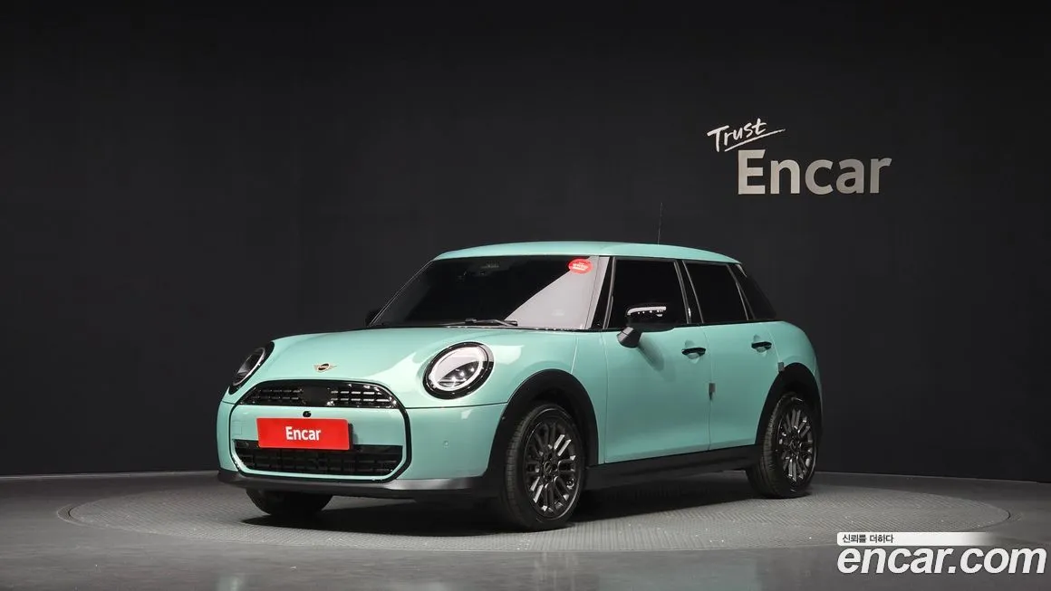 Mini Cooper — фото 1