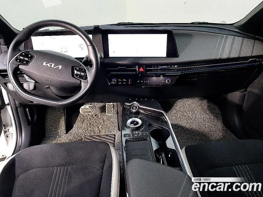 Kia EV6 — фото 9