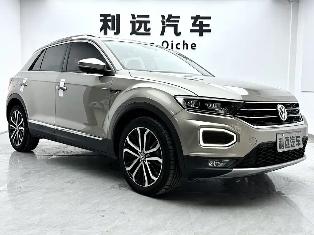 Volkswagen T-Roc — фото 3