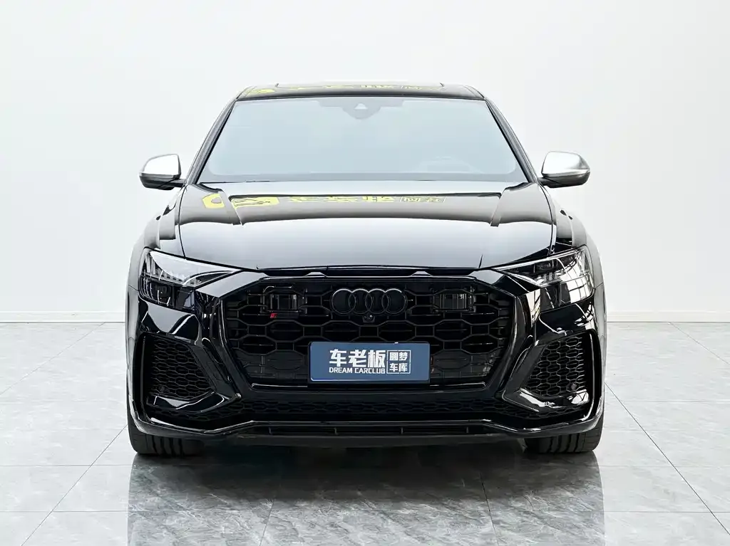 Audi RS Q8 — фото 8