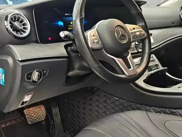 Mercedes-Benz CLS — фото 9