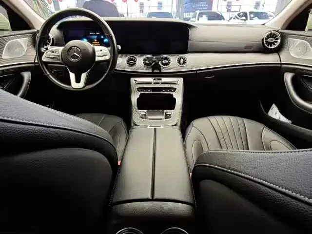 Mercedes-Benz CLS — фото 7