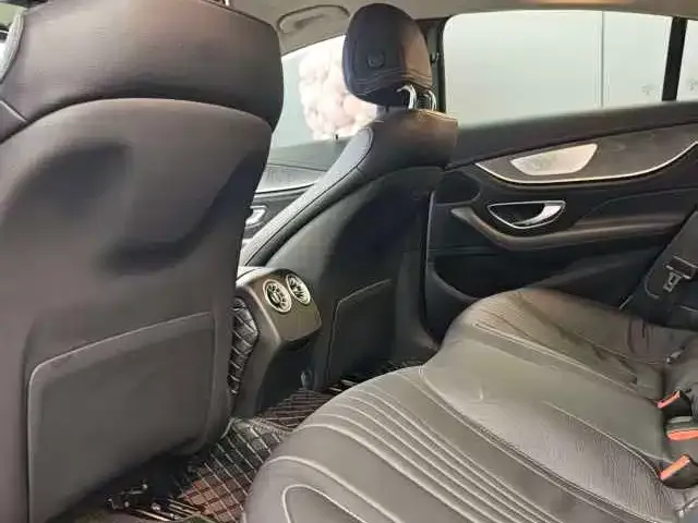 Mercedes-Benz CLS — фото 8