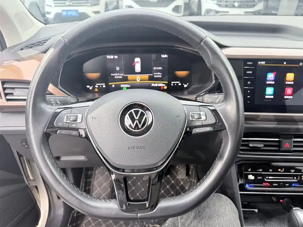 Volkswagen Tharu — фото 10