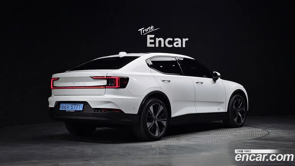 Polestar Polestar 2 — фото 5