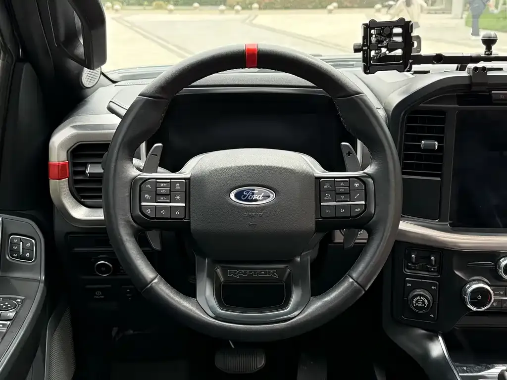 Ford F-150 Raptor — фото 4