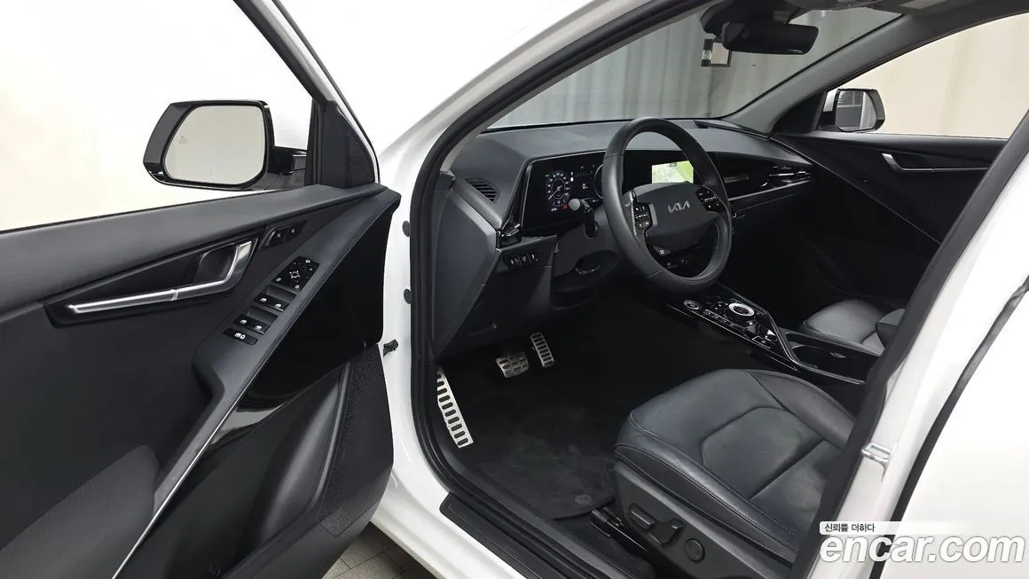 Kia Niro — фото 10