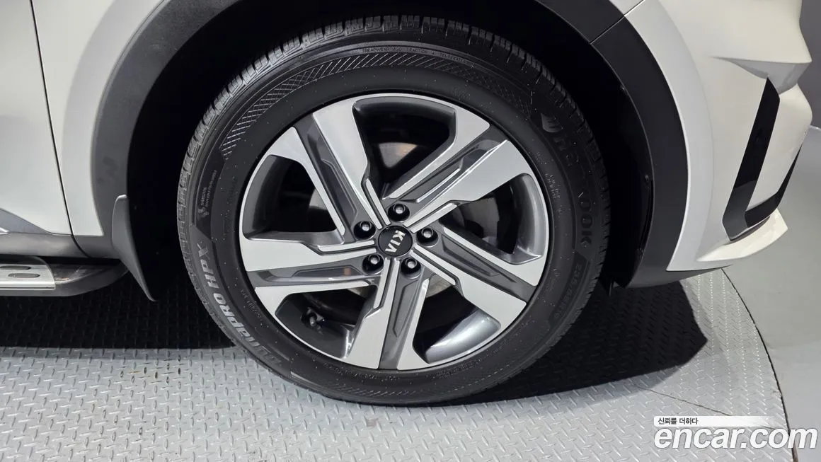 Kia Sorento — фото 7