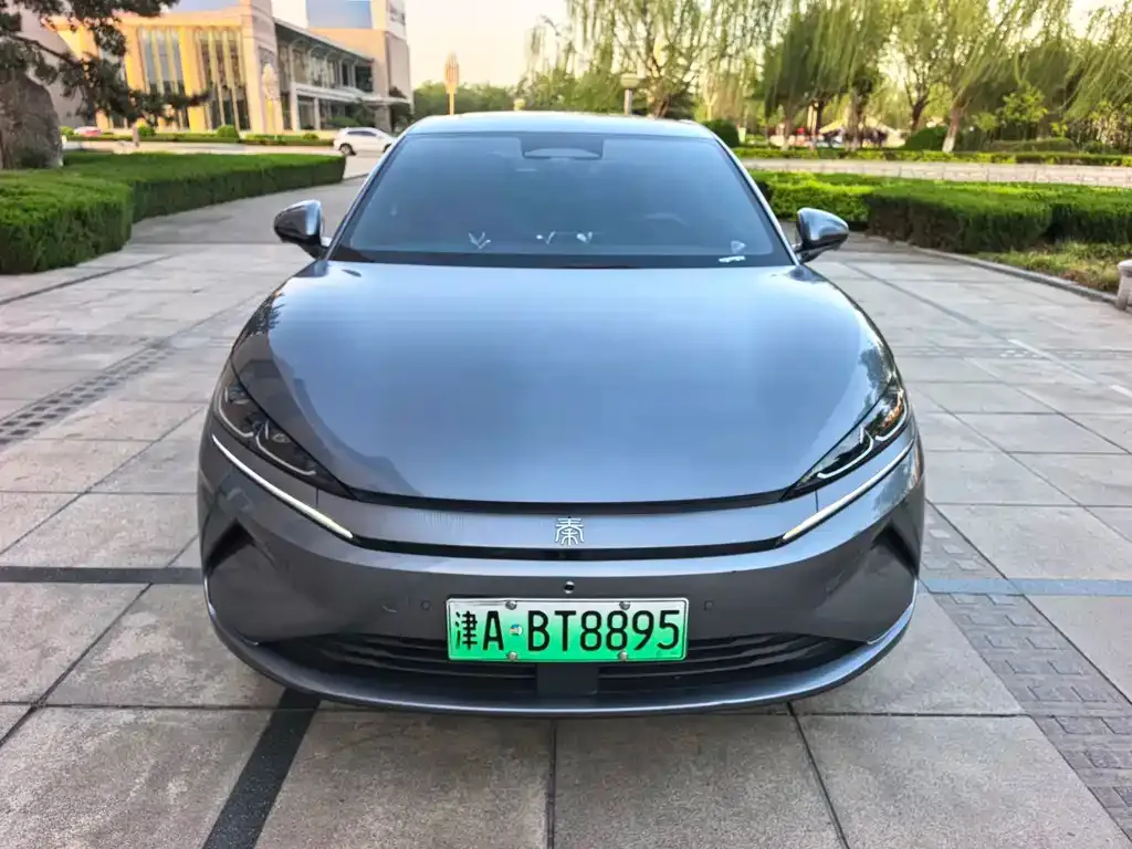 BYD Qin L — фото 1