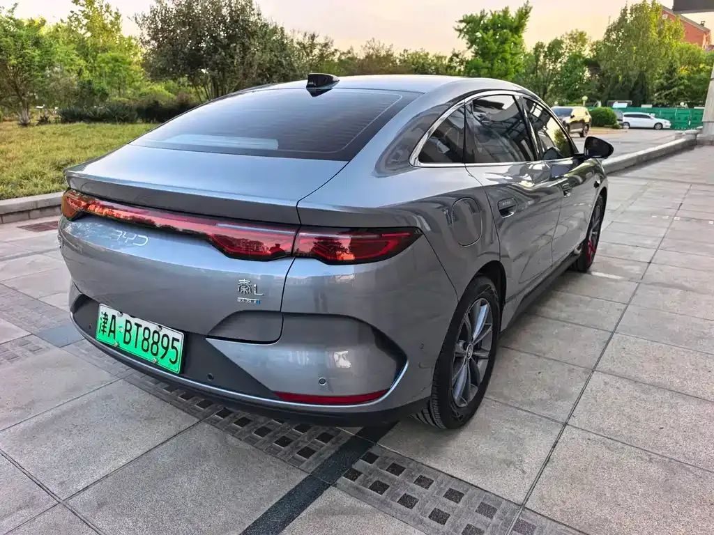 BYD Qin L — фото 4