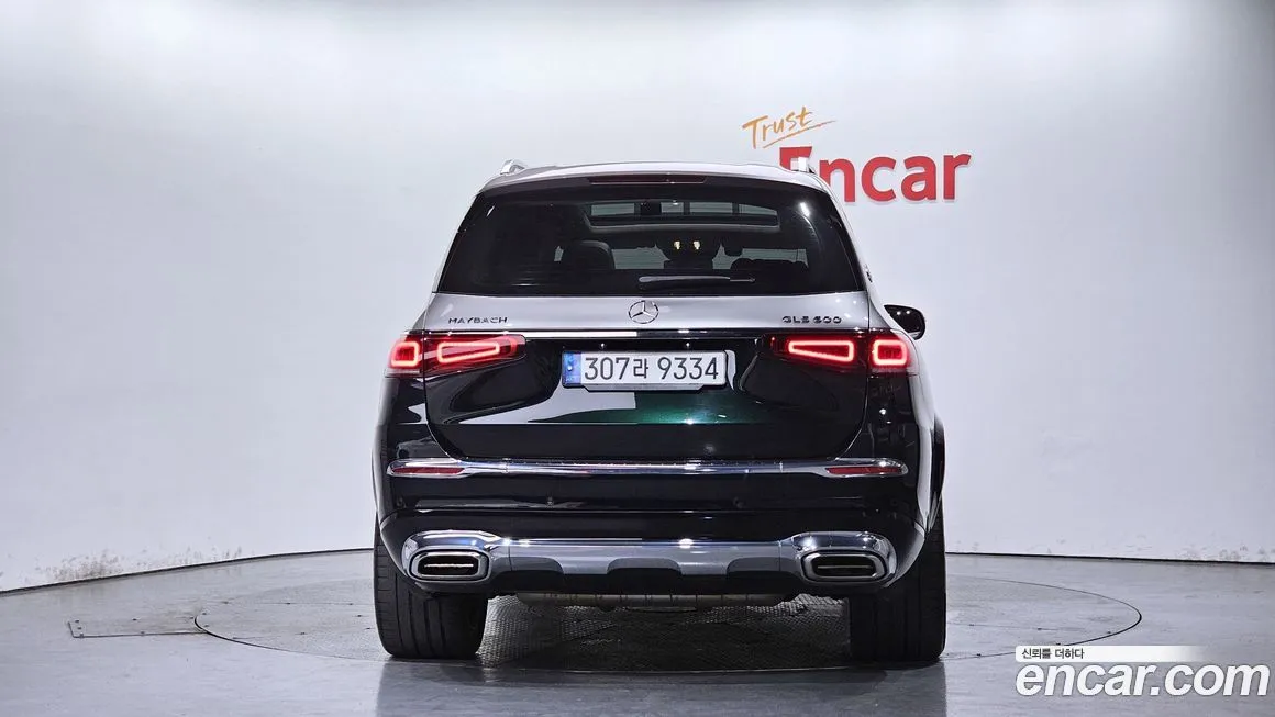 Mercedes-Benz GLS-Class — фото 10