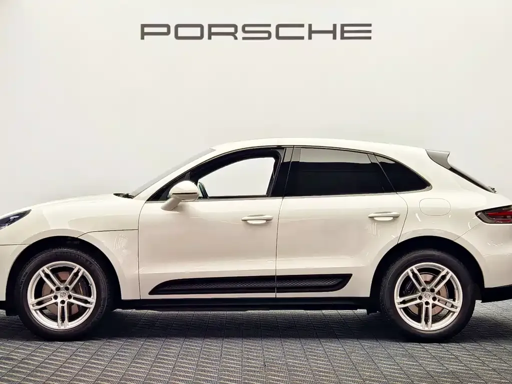 Porsche Macan — фото 7