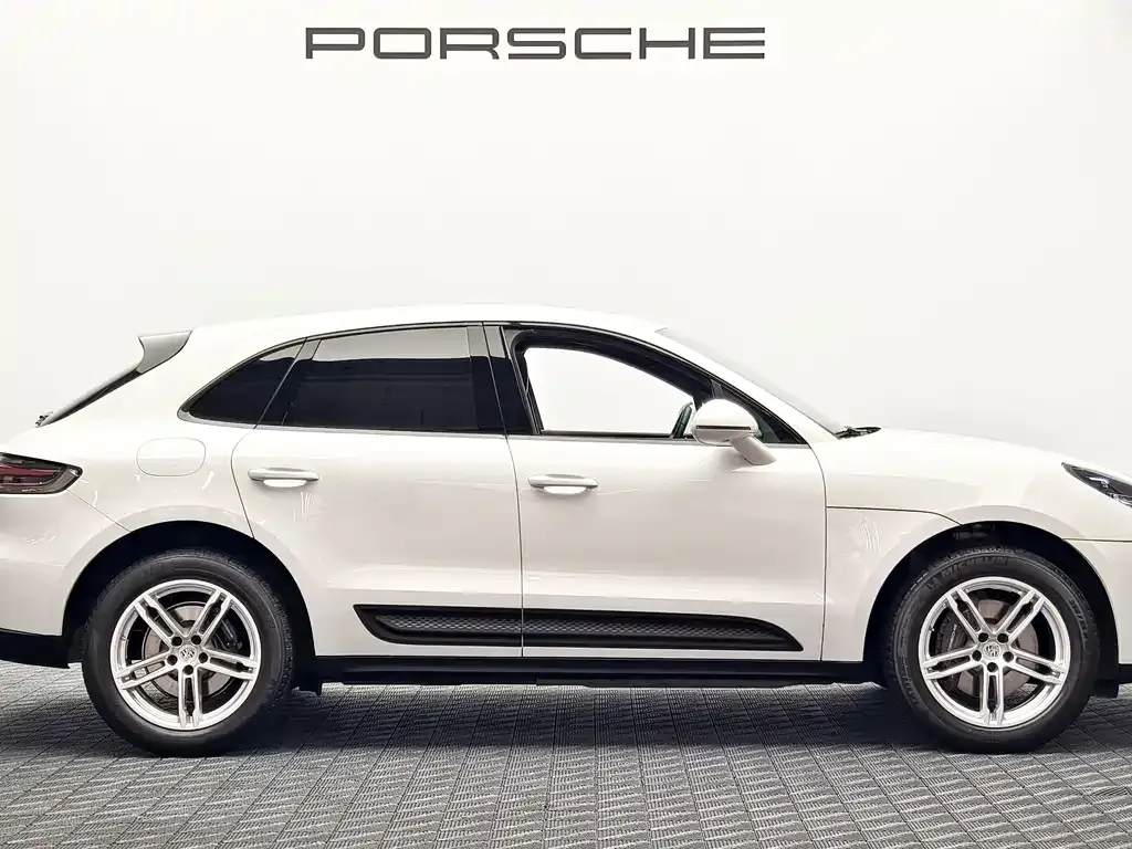 Porsche Macan — фото 8