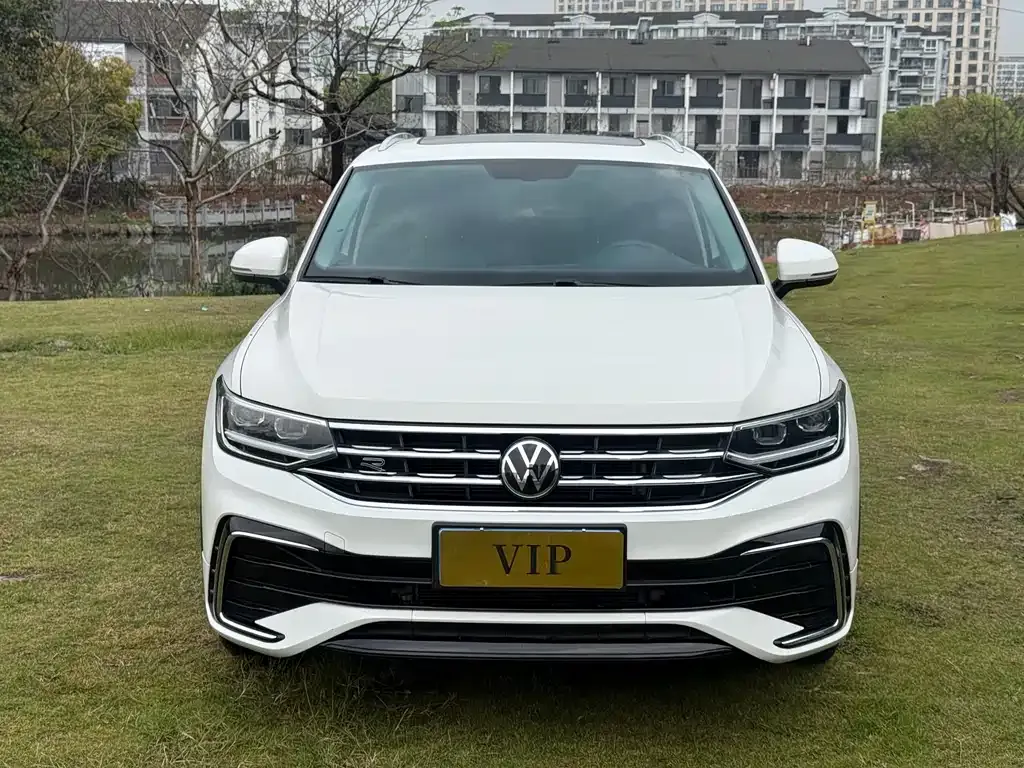 Volkswagen Tiguan X — фото 9