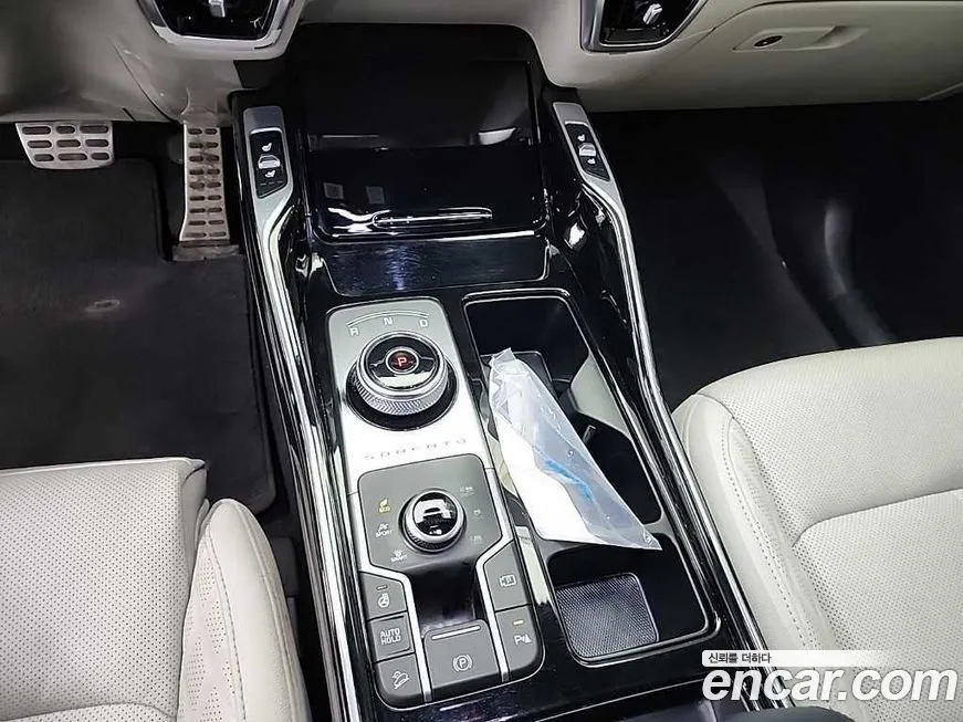 Kia Sorento — фото 9
