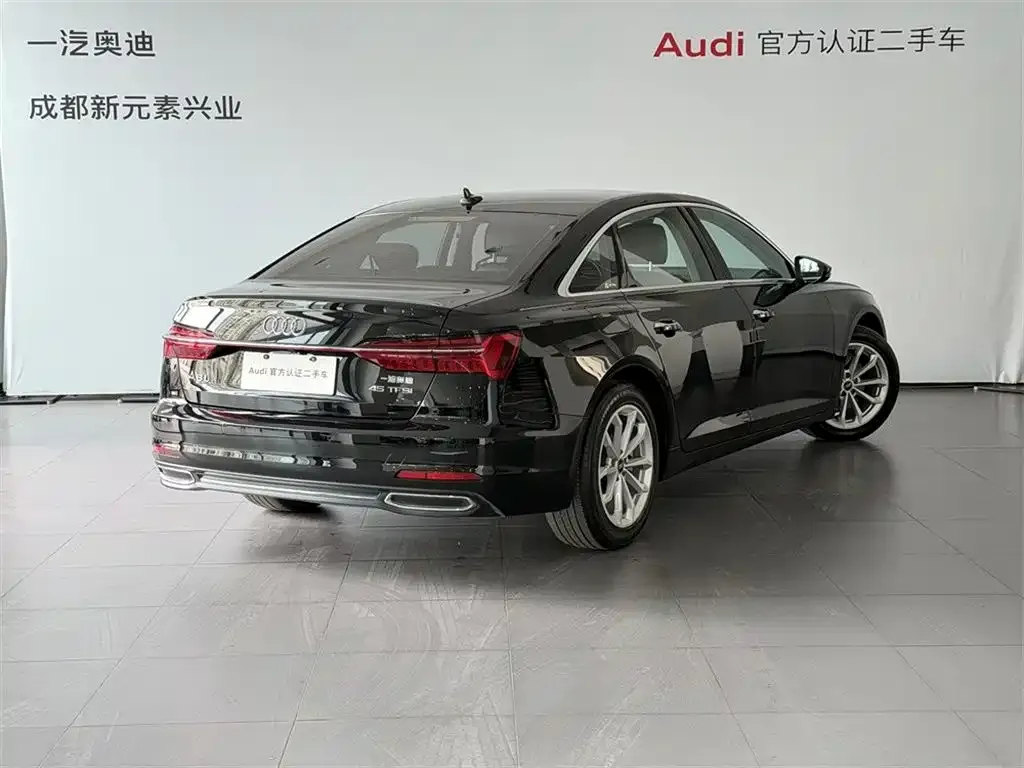 Audi A6L — фото 10