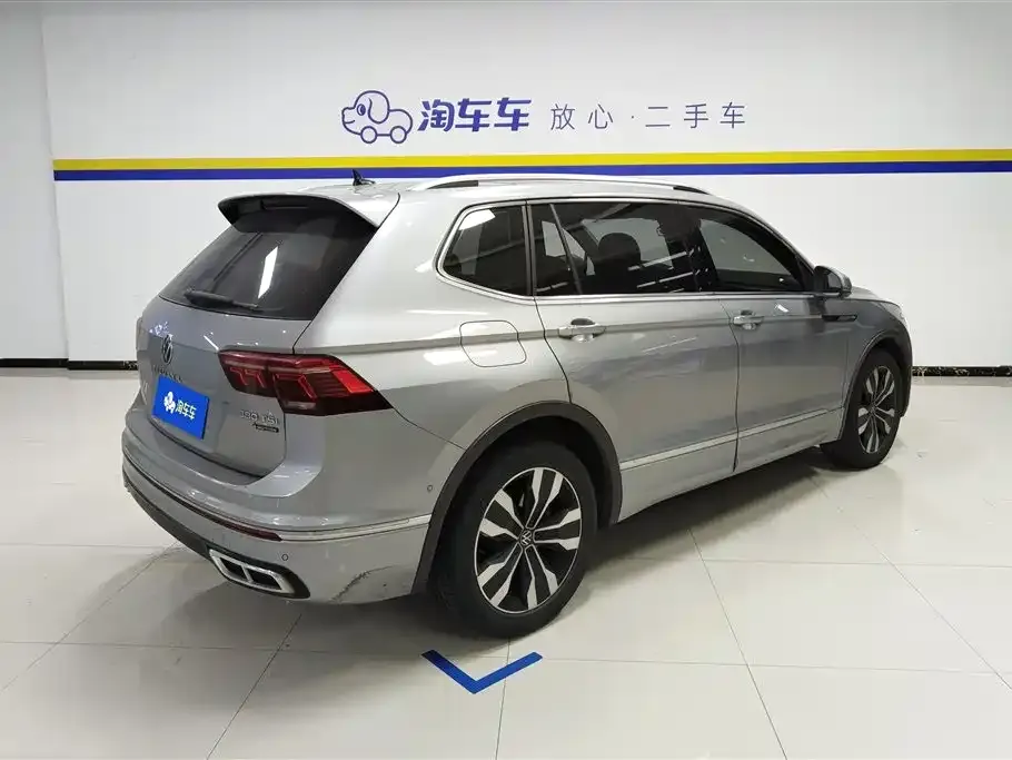 Volkswagen Tiguan L — фото 2