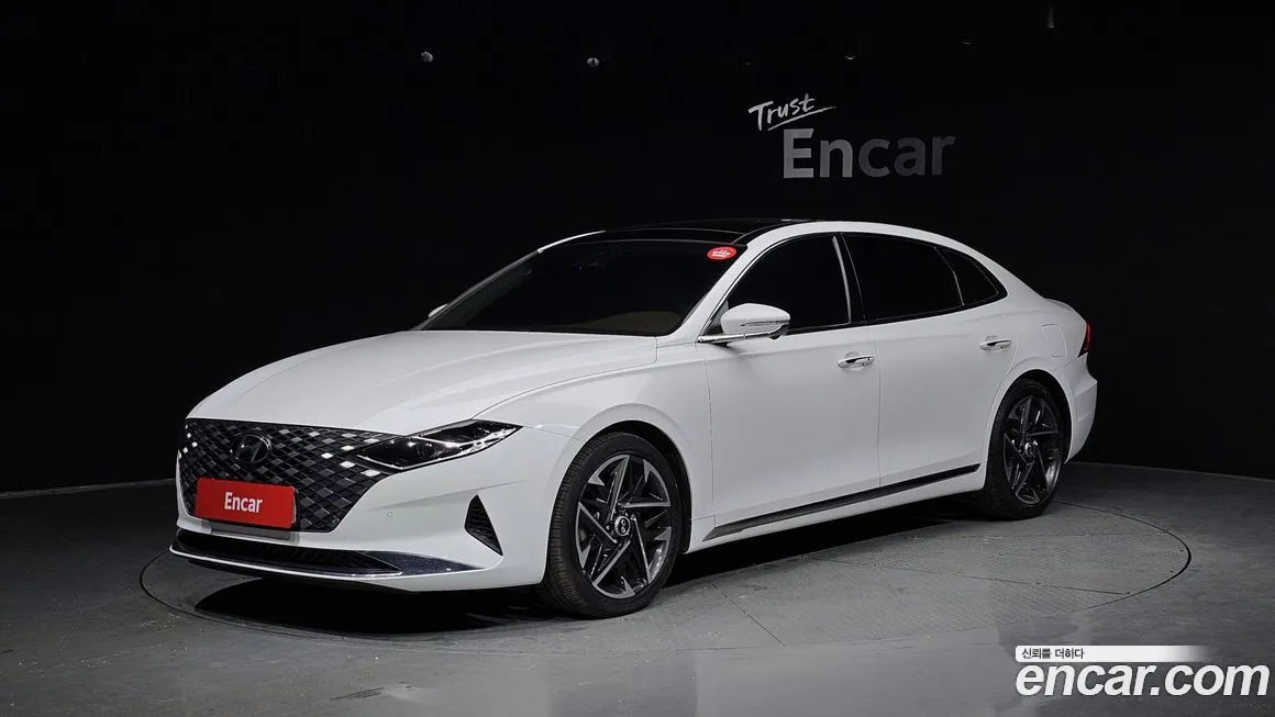 Hyundai Grandeur — фото 1