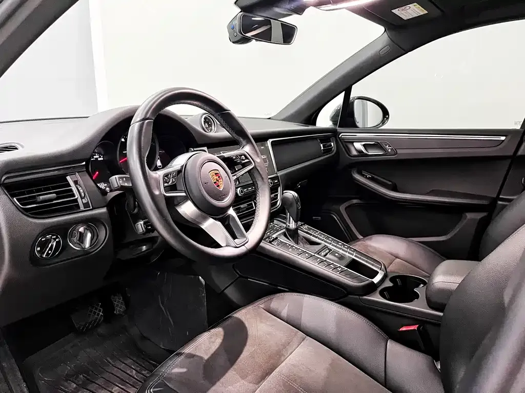 Porsche Macan — фото 3