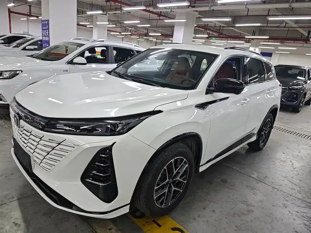Changan CS75PLUS — фото 8