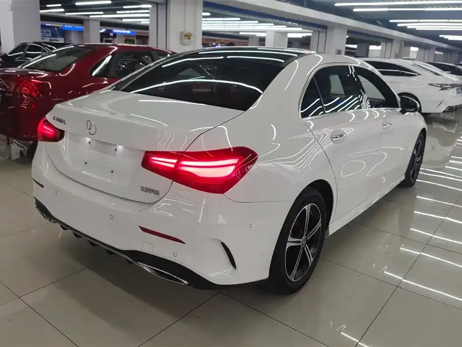 Mercedes-Benz A-Class — фото 10