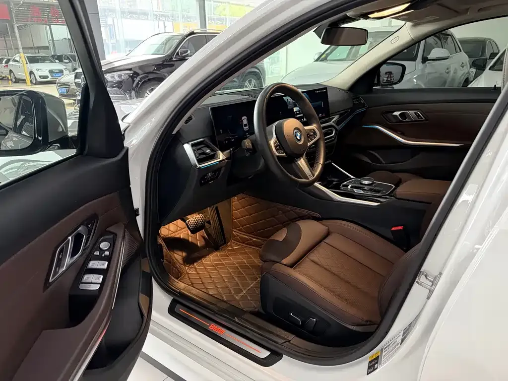 BMW i3 — фото 9