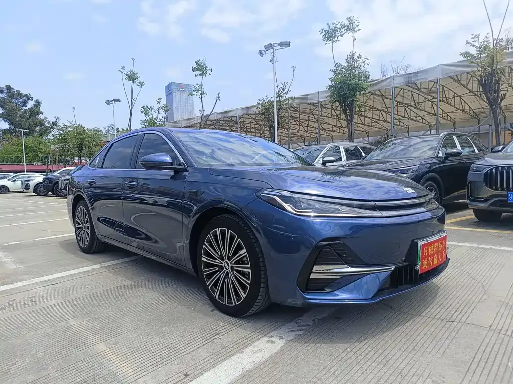Geely Galaxy A7 — фото 5