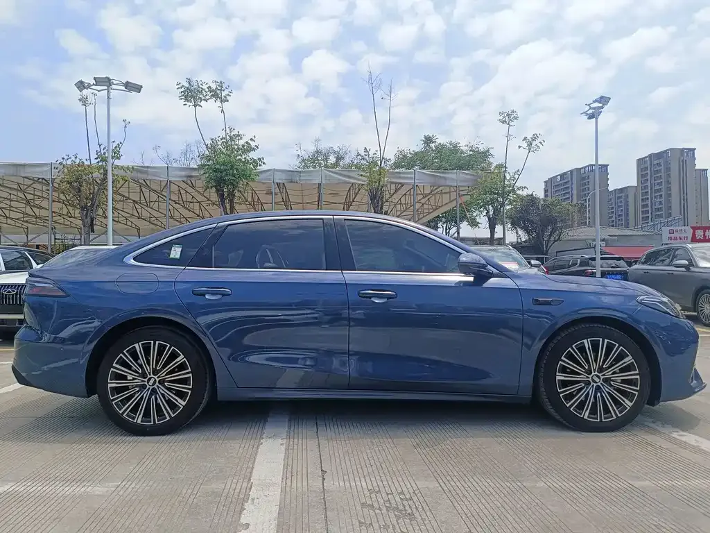 Geely Galaxy A7 — фото 4