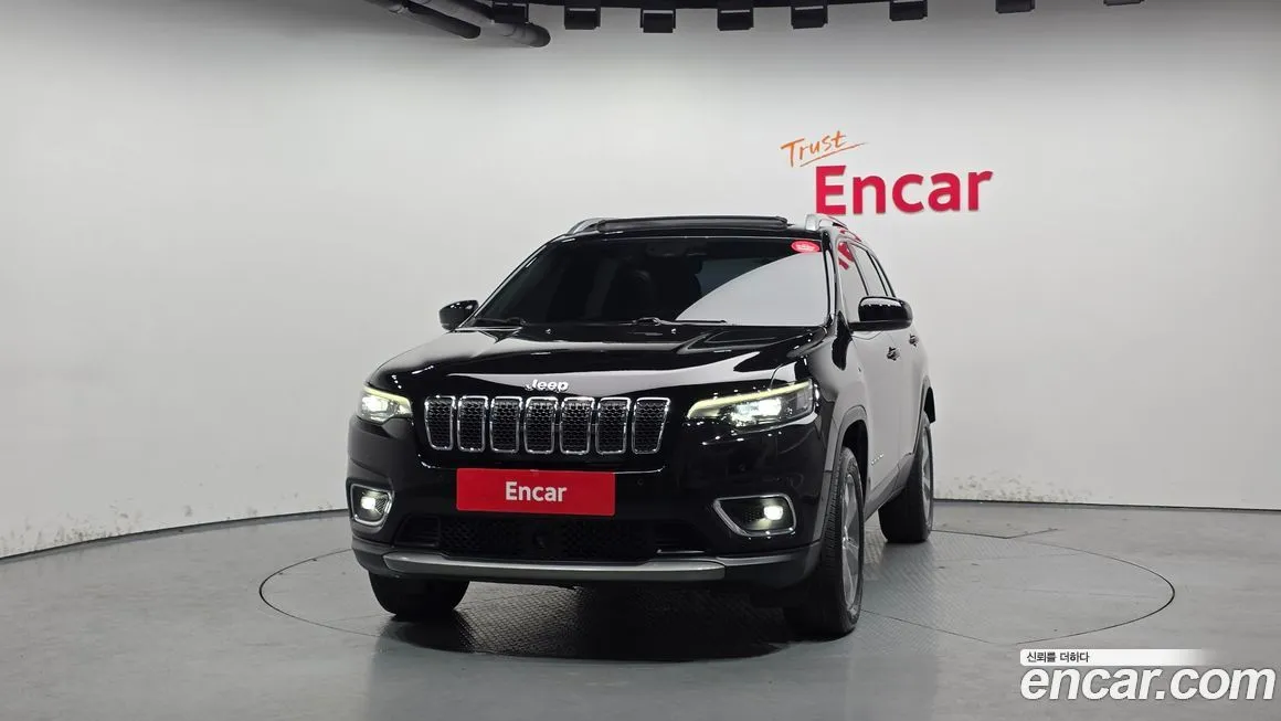 Jeep Cherokee — фото 3