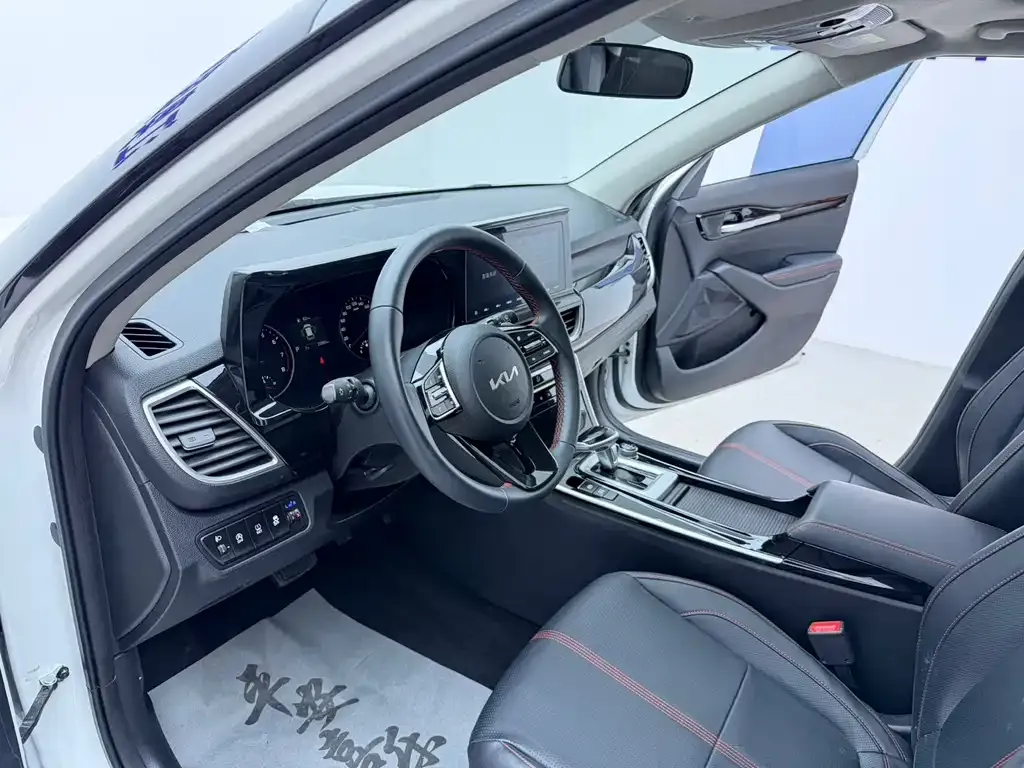 Kia KX3 — фото 10