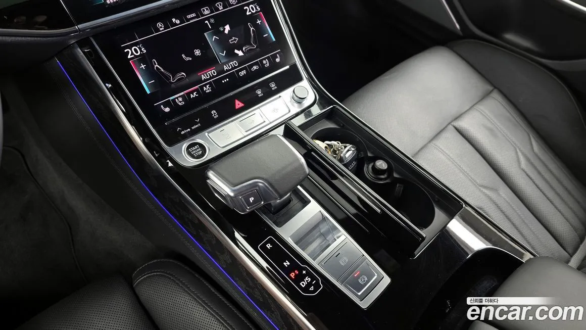 Audi A8 — фото 8