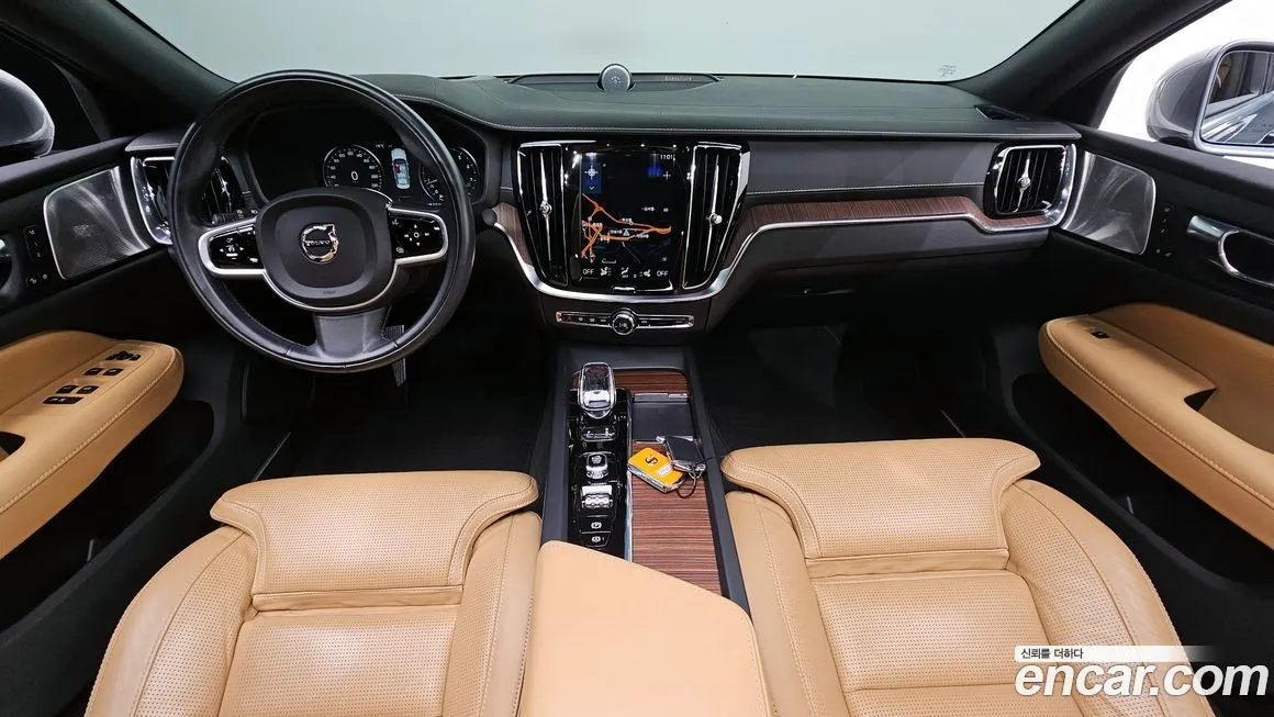 Volvo S60 — фото 10