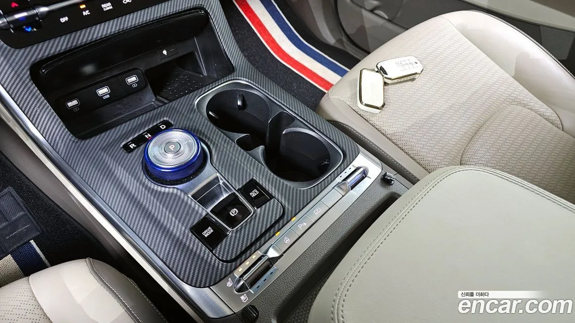 Kia Carnival — фото 10