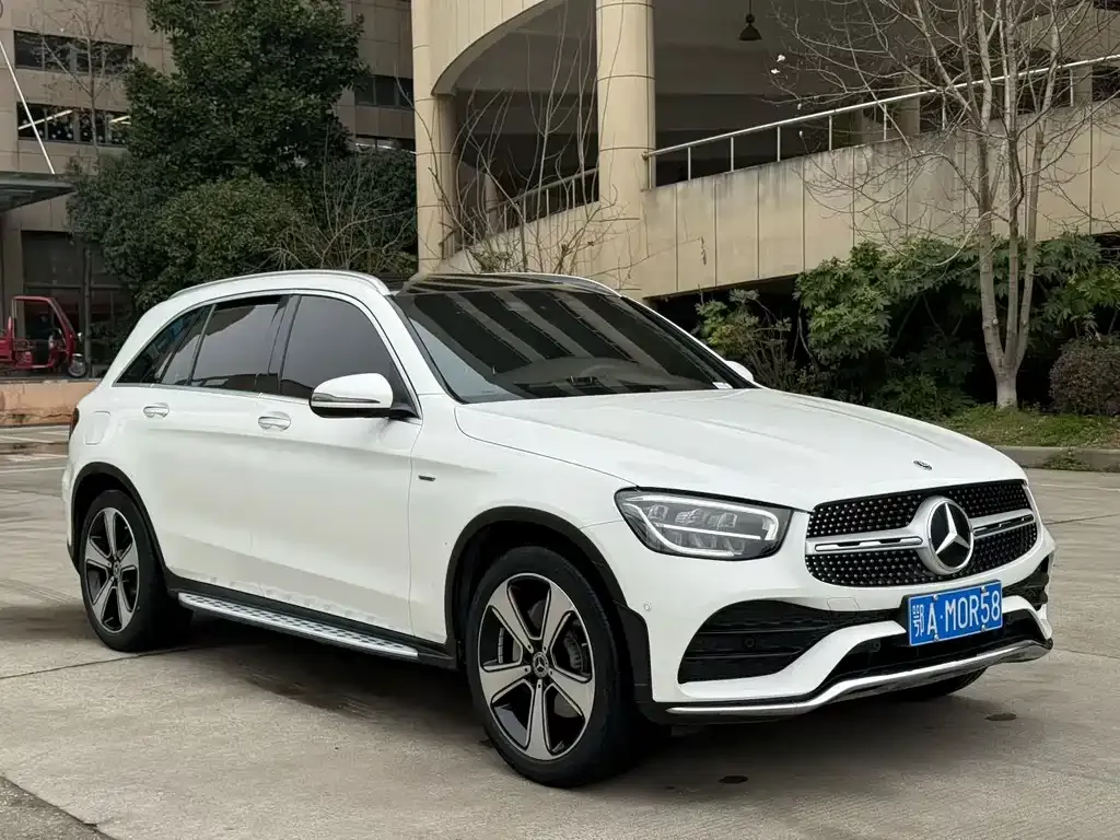 Mercedes-Benz GLC — фото 7