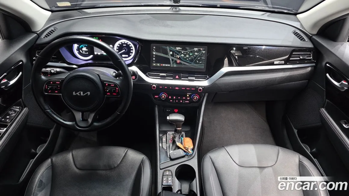 Kia Niro — фото 8