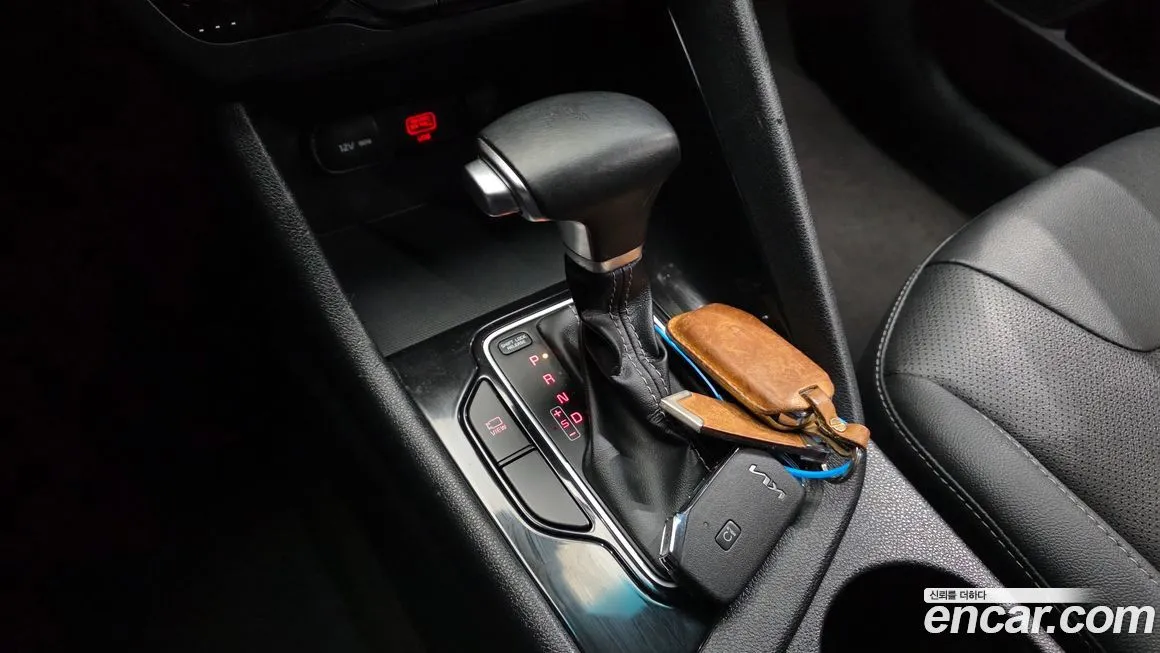 Kia Niro — фото 10