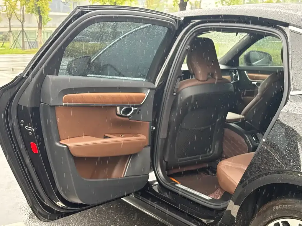 Volvo S90 — фото 2