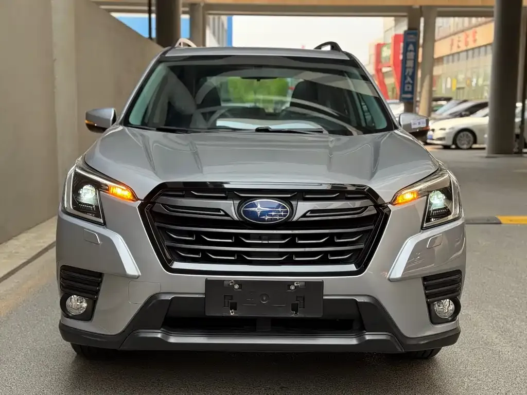 Subaru Forester — фото 6