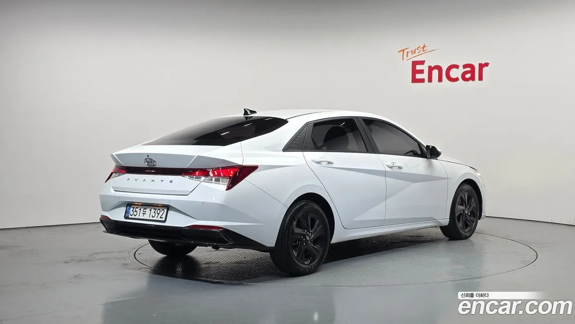 Hyundai AVANTE — фото 5