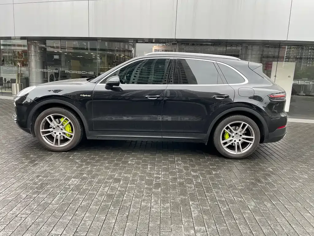 Porsche Cayenne Hybrid — фото 5