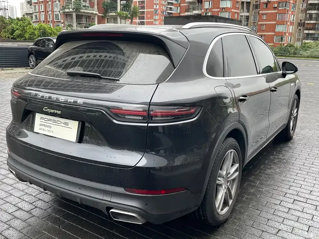 Porsche Cayenne Hybrid — фото 3