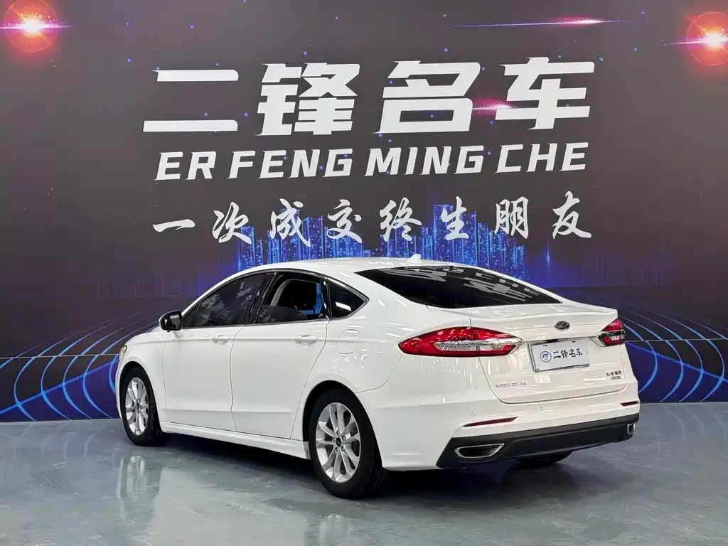 Ford Mondeo — фото 4