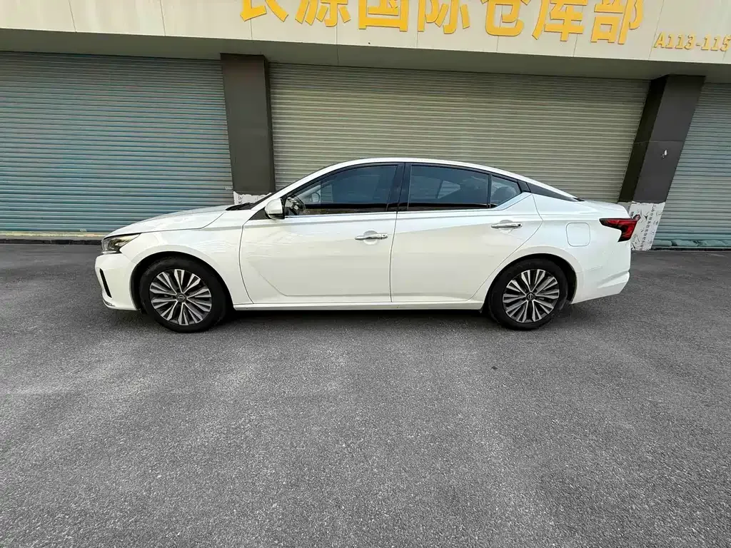 Nissan Teana — фото 9