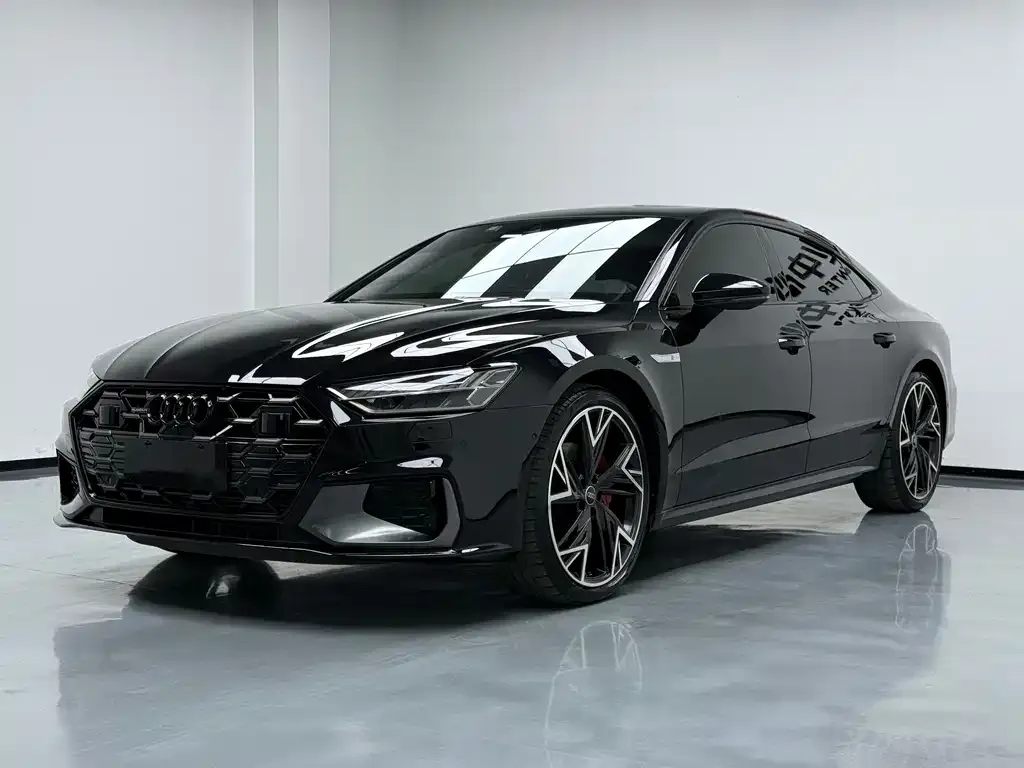 Audi A7L — фото 1