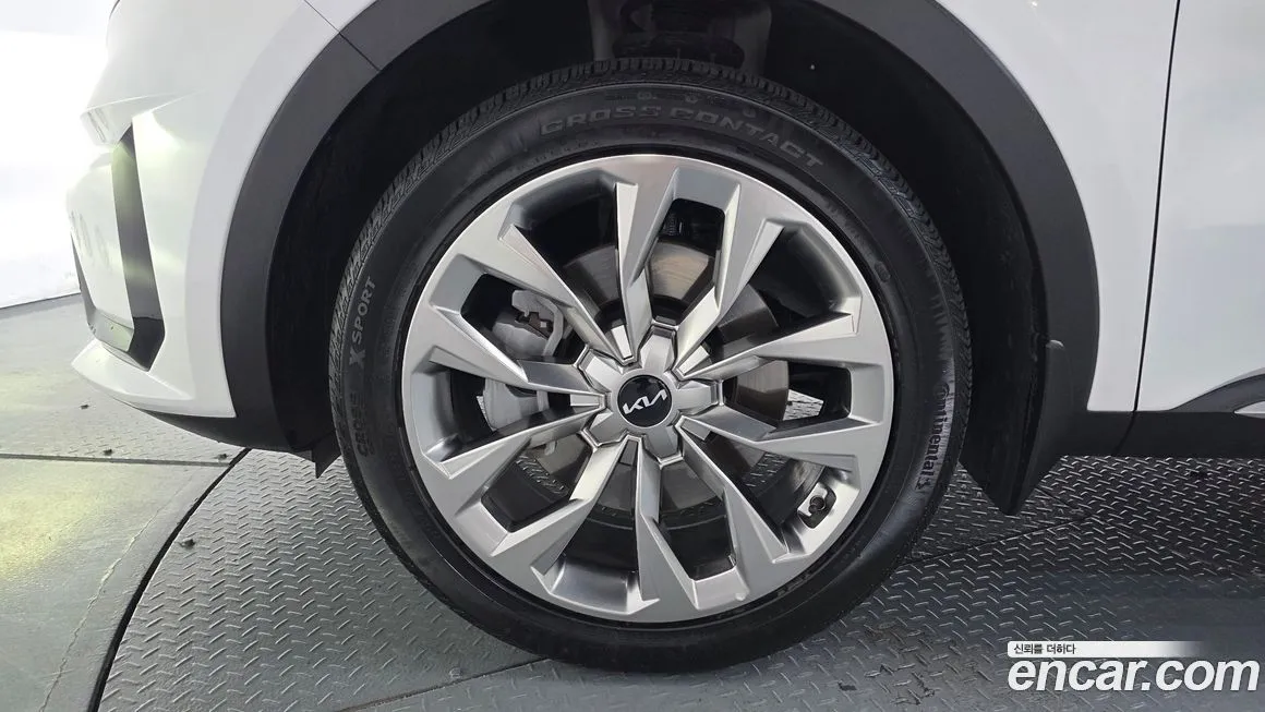 Kia Sorento — фото 10