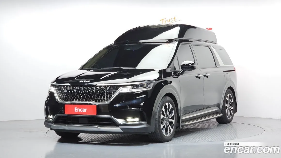 Kia Carnival — фото 1