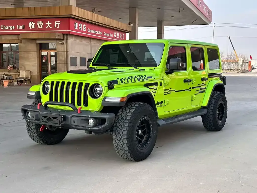Jeep Wrangler — фото 1