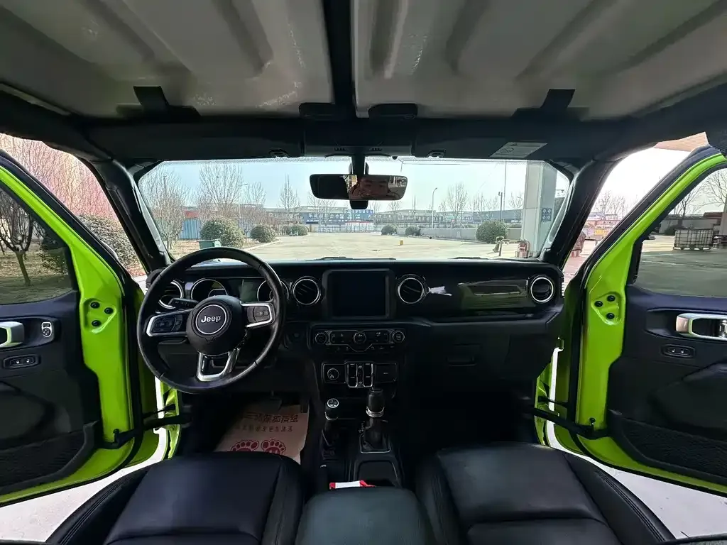 Jeep Wrangler — фото 3