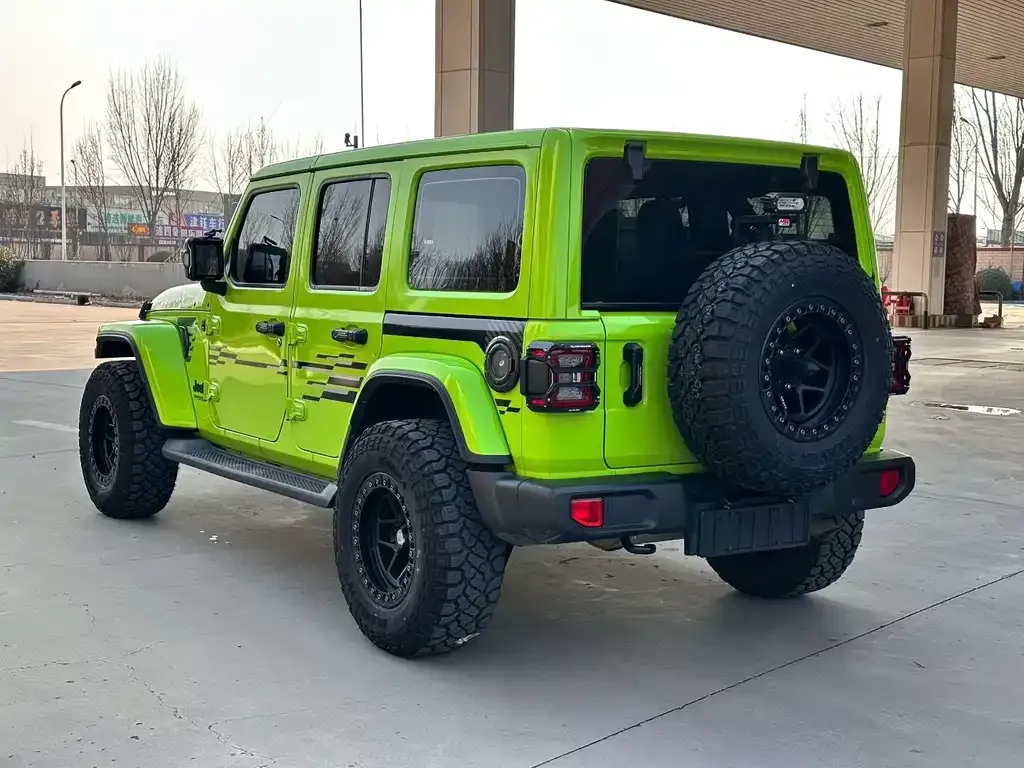 Jeep Wrangler — фото 9